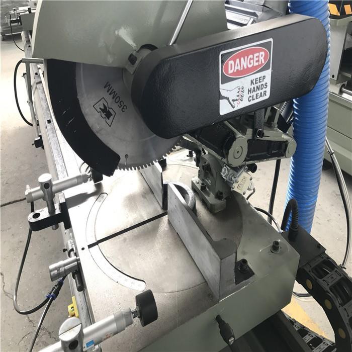 DOUBLE MITRE SAW MACHINE